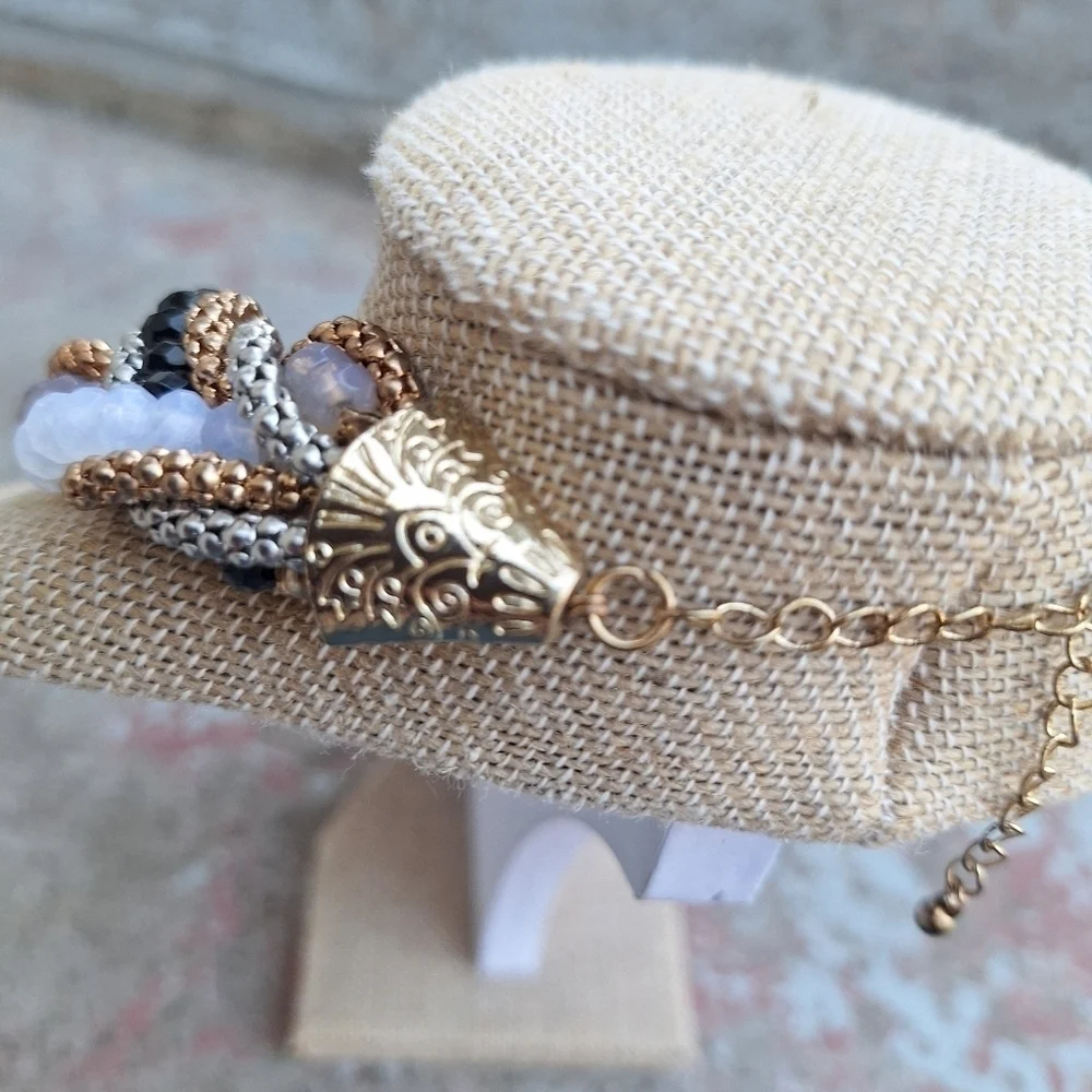 🌟 Elegant Black and Gold Braided Beaded Necklace